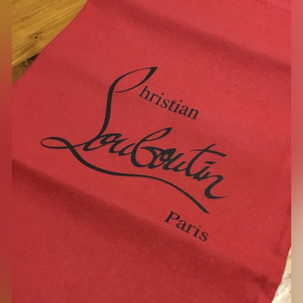 CHRISTIAN LOUBOUTIN - Picture 3 of 9